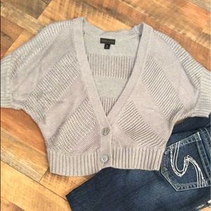 Worthington Wing sleeved cropped sweater